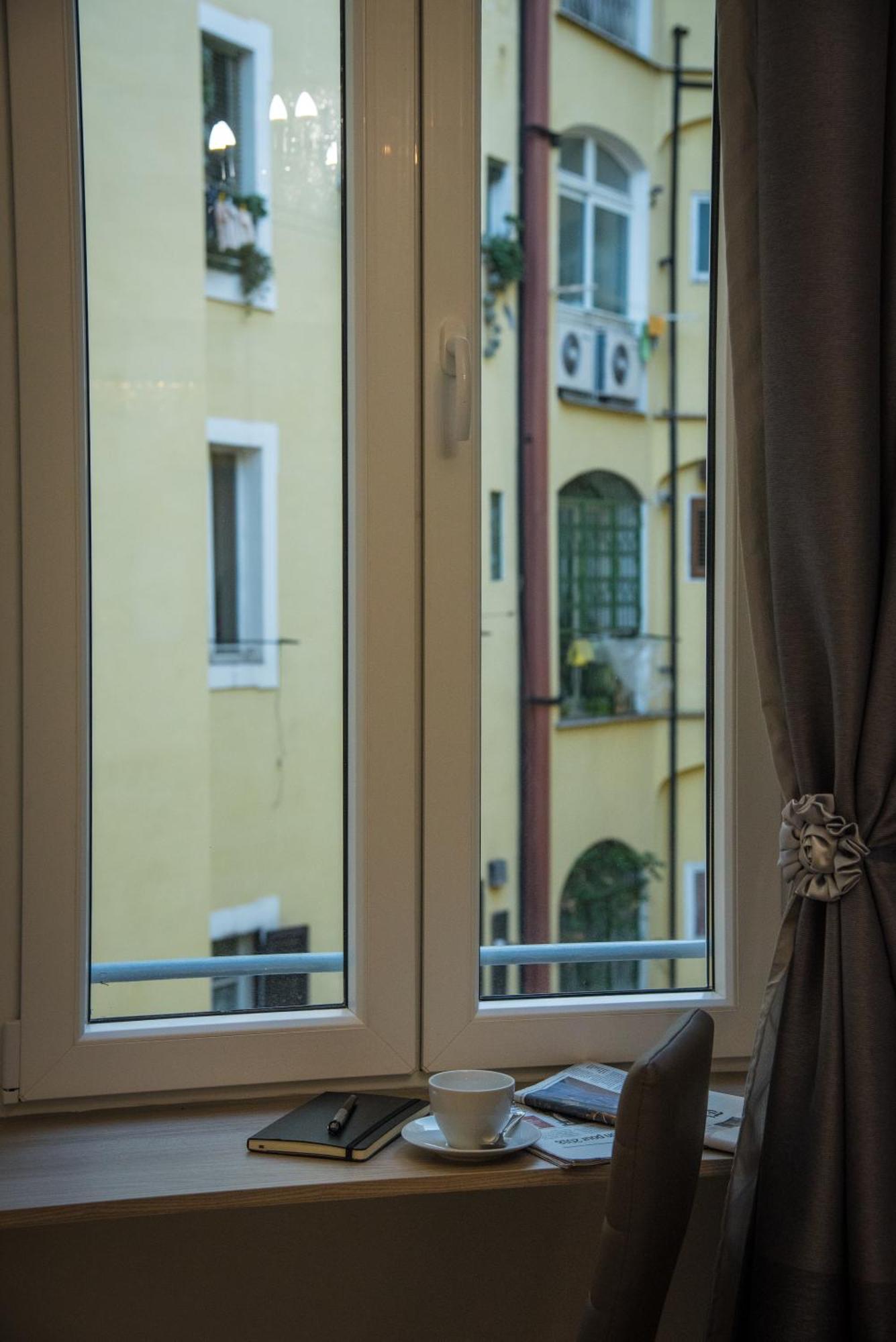 Inside Roma Rooms エクステリア 写真