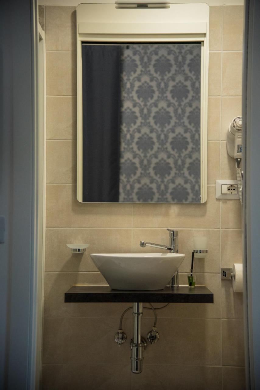 Inside Roma Rooms エクステリア 写真